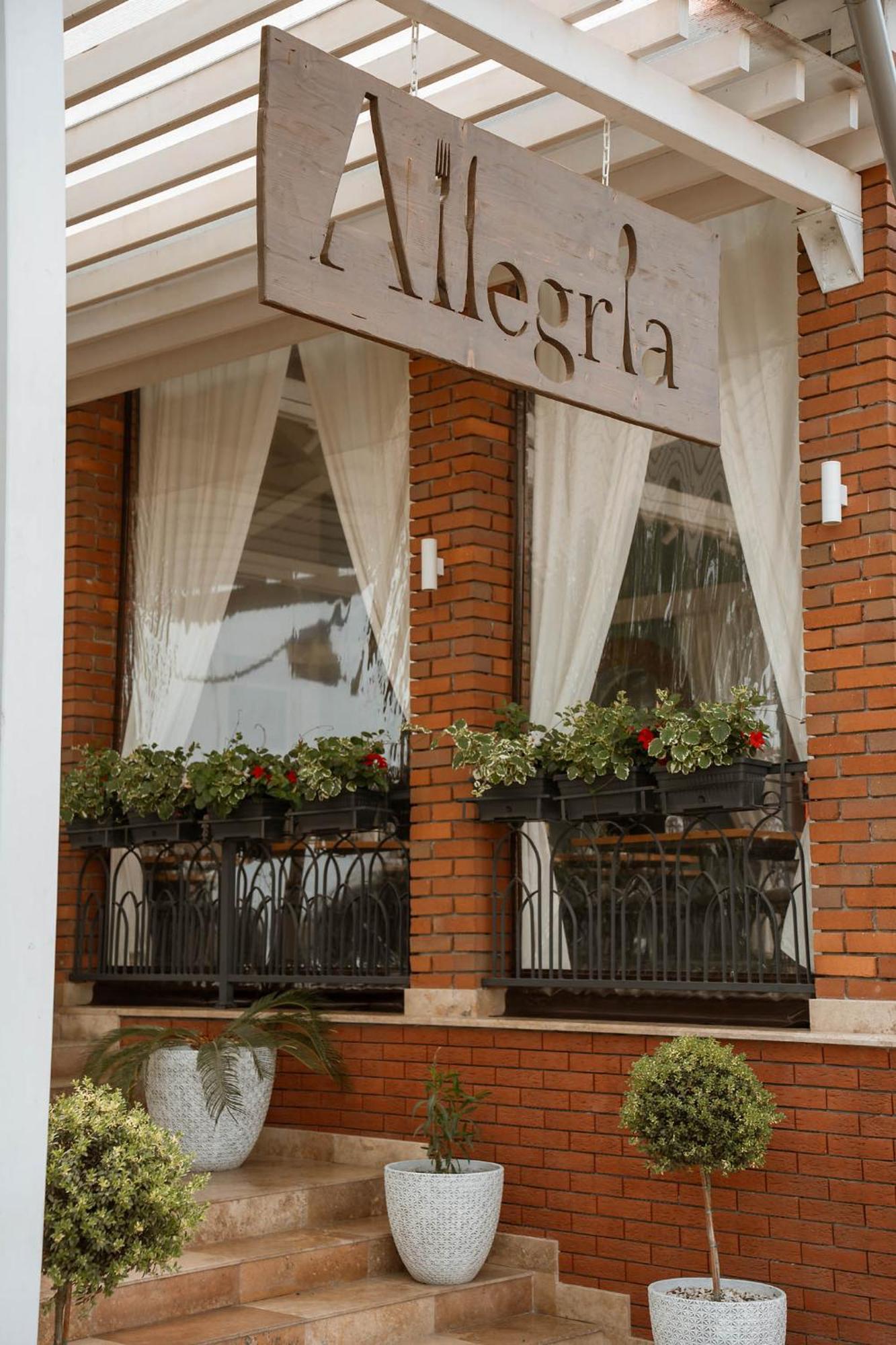 Allegria Hotel Spa Baile 1 Mai Exterior foto